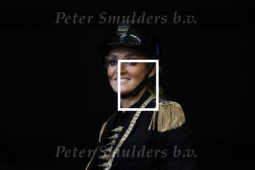 Amsterdam 28 januari 2023
Samantha Steenwijk rijdt op haar paard een kuhr terwijl ze zingt tijdens Jumping Amsterdam in de RAI.