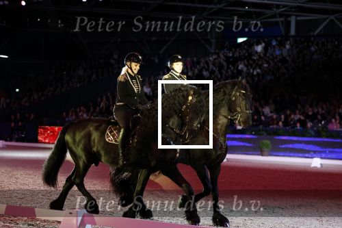Amsterdam 28 januari 2023
Samantha Steenwijk rijdt op haar paard een kuhr terwijl ze zingt tijdens Jumping Amsterdam in de RAI.