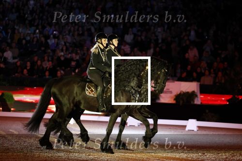 Amsterdam 28 januari 2023
Samantha Steenwijk rijdt op haar paard een kuhr terwijl ze zingt tijdens Jumping Amsterdam in de RAI.