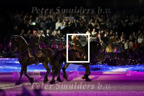 Amsterdam 28 januari 2023
Samantha Steenwijk rijdt op haar paard een kuhr terwijl ze zingt tijdens Jumping Amsterdam in de RAI.