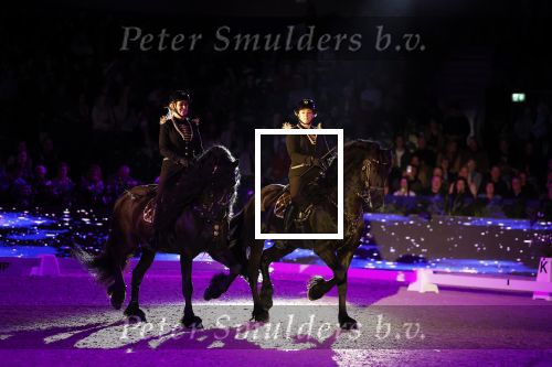 Amsterdam 28 januari 2023
Samantha Steenwijk rijdt op haar paard een kuhr terwijl ze zingt tijdens Jumping Amsterdam in de RAI.