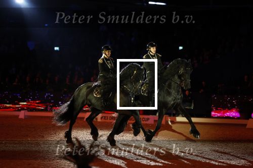 Amsterdam 28 januari 2023
Samantha Steenwijk rijdt op haar paard een kuhr terwijl ze zingt tijdens Jumping Amsterdam in de RAI.