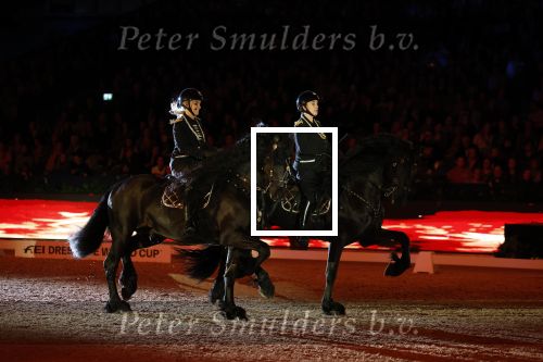Amsterdam 28 januari 2023
Samantha Steenwijk rijdt op haar paard een kuhr terwijl ze zingt tijdens Jumping Amsterdam in de RAI.