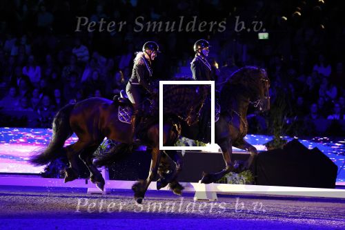 Amsterdam 28 januari 2023
Samantha Steenwijk rijdt op haar paard een kuhr terwijl ze zingt tijdens Jumping Amsterdam in de RAI.