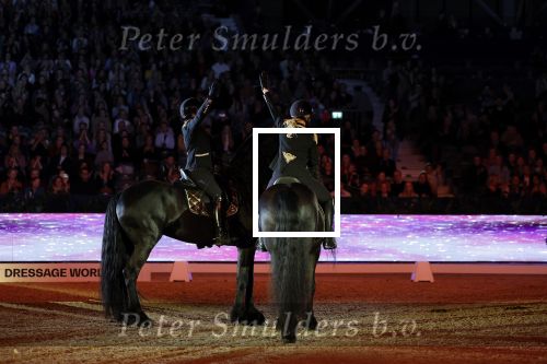 Amsterdam 28 januari 2023
Samantha Steenwijk rijdt op haar paard een kuhr terwijl ze zingt tijdens Jumping Amsterdam in de RAI.