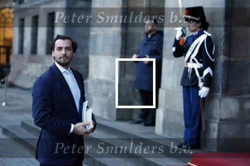 Amsterdam 17 januari 2023
Nieuwjaarsreceptie van Koning Willem Alexander en Koningin Maxima op paleis op de dam.
Davide Heijmans de vrouw van Thierry Baudet is daar aan het fotograferen.