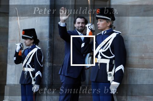 Amsterdam 17 januari 2023
Nieuwjaarsreceptie van Koning Willem Alexander en Koningin Maxima op paleis op de dam.
Davide Heijmans de vrouw van Thierry Baudet is daar aan het fotograferen.