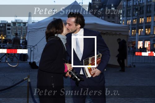 Amsterdam 17 januari 2023
Nieuwjaarsreceptie van Koning Willem Alexander en Koningin Maxima op paleis op de dam.
Davide Heijmans de vrouw van Thierry Baudet is daar aan het fotograferen.