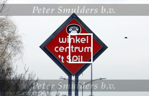 Monnickendam 22 februari 2023
Thijs Romer doet boodschappen bij AH in Monnickedam bij winkelcentrum t Spil