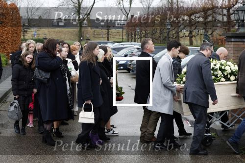 Hoofdorp 5 januari 2023
Begrafenis Tonny Alberti in zijn woonplaats Hoofddorp.
OA aanwezig zijn vrouw Marla Wilschut en zoon Dennis Alberti .
Ook zus Willeke Alberti en haar kindeen Kaj Lerby Johnny de Mol en zijn vrouw Anouk de Mol waren aanwezig.
