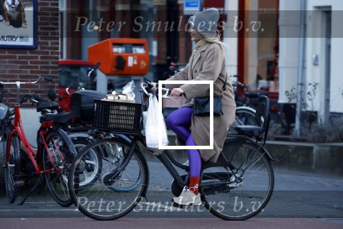 Amsterdam 8 januari 2024
Chantal janzen op de fiets in Amsterdam zuid