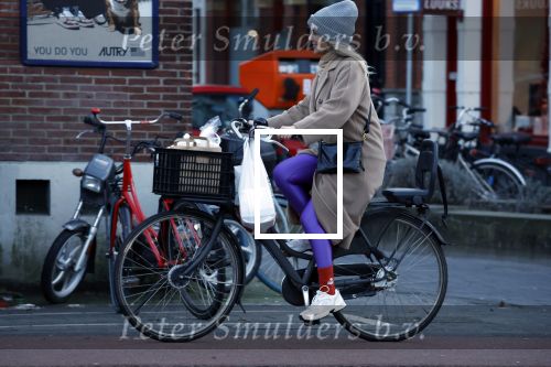 Amsterdam 8 januari 2024
Chantal janzen op de fiets in Amsterdam zuid