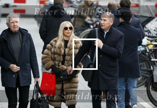 Amsterdam 11 januari 2024
Eugene v Duin arriveert bij de rechtbank van Amsterdam met zijn vrouw en advocaat .