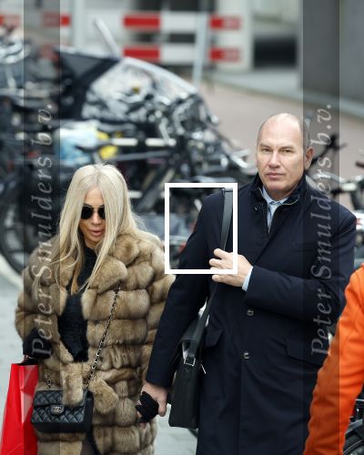 Amsterdam 11 januari 2024
Eugene v Duin arriveert bij de rechtbank van Amsterdam met zijn vrouw en advocaat .