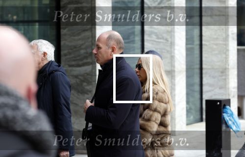 Amsterdam 11 januari 2024
Eugene v Duin arriveert bij de rechtbank van Amsterdam met zijn vrouw en advocaat .