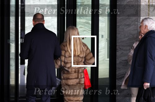 Amsterdam 11 januari 2024
Eugene v Duin arriveert bij de rechtbank van Amsterdam met zijn vrouw en advocaat .