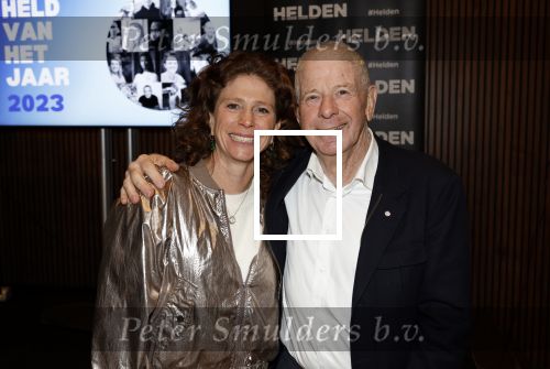 Amsterdam 10 januari 2024
Bekendmaking held van het jaar 2023 van magazine Helden bij Gassan Diamonds. Frits Barend en dochter Barbara Barend