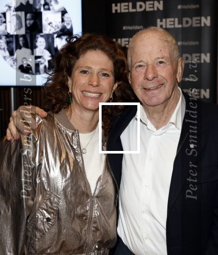 Amsterdam 10 januari 2024
Bekendmaking held van het jaar 2023 van magazine Helden bij Gassan Diamonds. Frits Barend en dochter Barbara Barend