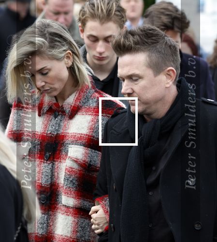Hoofdorp 5 januari 2023
Begrafenis Tonny Alberti in zijn woonplaats Hoofddorp.
OA aanwezig zijn vrouw Marla Wilschut en zoon Dennis Alberti .
Ook zus Willeke Alberti en haar kindeen Kaj Lerby Johnny de Mol en zijn vrouw Anouk de Mol waren aanwezig.
