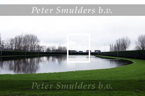 Lisse 6 januari 2023
Op deze locatie naast de Lissesche ijsbaan zou Maxime Meiland verkracht zijn . De speelrekken die daar stonden zijn onlangs weg gehaald . De gaten in de grond zitten er nog .