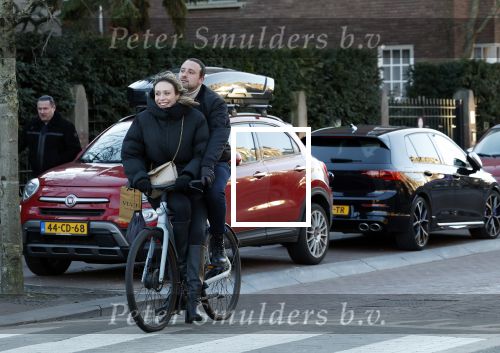 Amsterdam 9 januari 2024
Loiza lamers met partner op electrische van Moof fiets in Amsterdam.