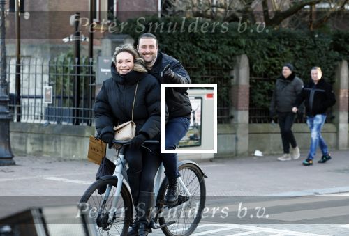 Amsterdam 9 januari 2024
Loiza lamers met partner op electrische van Moof fiets in Amsterdam.