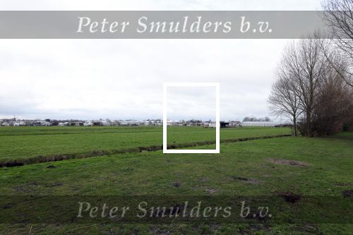 Lisse 6 januari 2023
Op deze locatie naast de Lissesche ijsbaan zou Maxime Meiland verkracht zijn . De speelrekken die daar stonden zijn onlangs weg gehaald . De gaten in de grond zitten er nog .