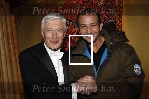 Amsterdam 17 december 2007
Tros Kerstcircus bij afrika afrika . Najib Amhali en Dries v Agt
Peter Smulders bv