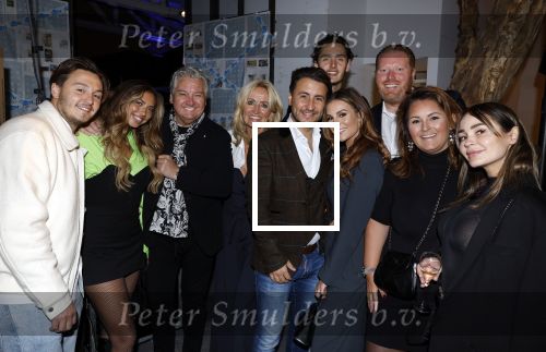 Amsterdam 15 januari 2024
Presentatie nieuwe zender HGTV Nederland .
Aanwezig oa de complete familie Froger . Rene Froger en Natasja Froger Danny Froger en Ann Dominique Maxim Froger en Sammy Verheij Maxim Froger  en Ruby v Wanrooij en Natacha Froger met haar verloofde Matthijs Timmermans