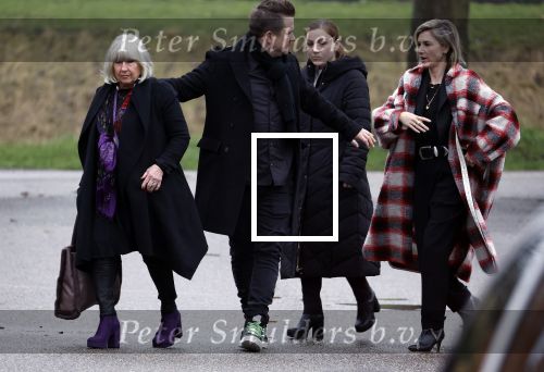Hoofdorp 5 januari 2023
Begrafenis Tonny Alberti in zijn woonplaats Hoofddorp.
OA aanwezig zijn vrouw Marla Wilschut en zoon Dennis Alberti .
Ook zus Willeke Alberti en haar kindeen Kaj Lerby Johnny de Mol en zijn vrouw Anouk de Mol waren aanwezig.