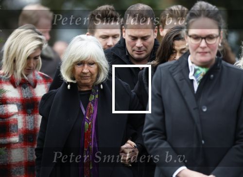 Hoofdorp 5 januari 2023
Begrafenis Tonny Alberti in zijn woonplaats Hoofddorp.
OA aanwezig zijn vrouw Marla Wilschut en zoon Dennis Alberti .
Ook zus Willeke Alberti en haar kindeen Kaj Lerby Johnny de Mol en zijn vrouw Anouk de Mol waren aanwezig.