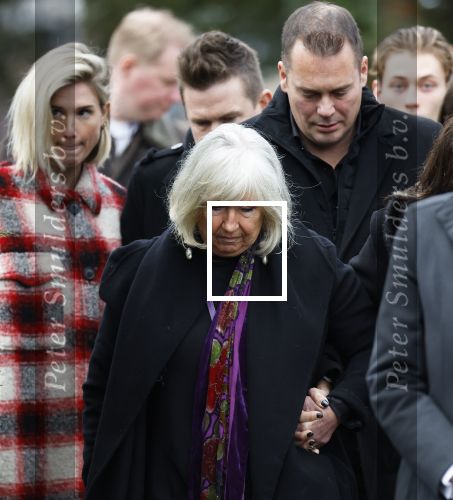 Hoofdorp 5 januari 2023
Begrafenis Tonny Alberti in zijn woonplaats Hoofddorp.
OA aanwezig zijn vrouw Marla Wilschut en zoon Dennis Alberti .
Ook zus Willeke Alberti en haar kindeen Kaj Lerby Johnny de Mol en zijn vrouw Anouk de Mol waren aanwezig.