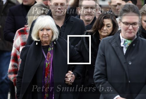 Hoofdorp 5 januari 2023
Begrafenis Tonny Alberti in zijn woonplaats Hoofddorp.
OA aanwezig zijn vrouw Marla Wilschut en zoon Dennis Alberti .
Ook zus Willeke Alberti en haar kindeen Kaj Lerby Johnny de Mol en zijn vrouw Anouk de Mol waren aanwezig.