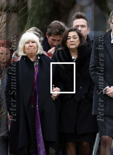 Hoofdorp 5 januari 2023
Begrafenis Tonny Alberti in zijn woonplaats Hoofddorp.
OA aanwezig zijn vrouw Marla Wilschut en zoon Dennis Alberti .
Ook zus Willeke Alberti en haar kindeen Kaj Lerby Johnny de Mol en zijn vrouw Anouk de Mol waren aanwezig.