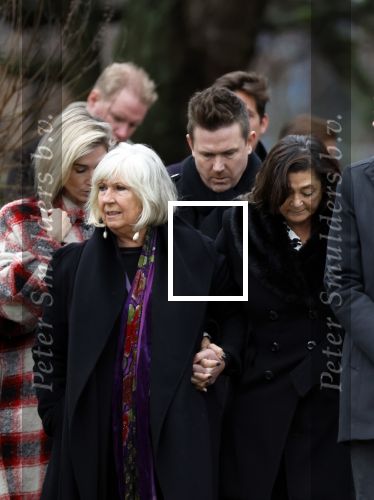 Hoofdorp 5 januari 2023
Begrafenis Tonny Alberti in zijn woonplaats Hoofddorp.
OA aanwezig zijn vrouw Marla Wilschut en zoon Dennis Alberti .
Ook zus Willeke Alberti en haar kindeen Kaj Lerby Johnny de Mol en zijn vrouw Anouk de Mol waren aanwezig.