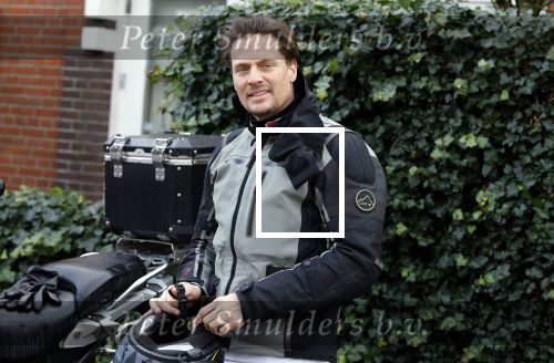 Amsterdam 4 januari 2024
Winston post op zijn BMW motor