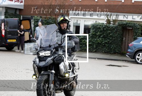 Amsterdam 4 januari 2024
Winston post op zijn BMW motor