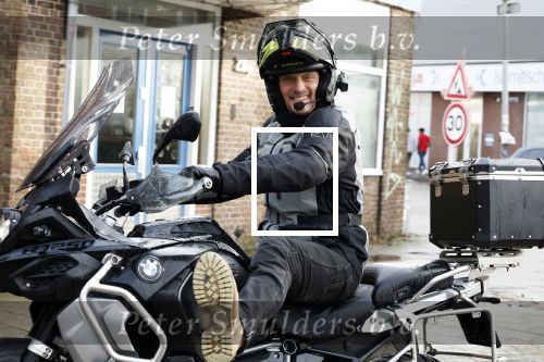 Amsterdam 4 januari 2024
Winston post op zijn BMW motor