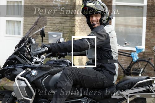 Amsterdam 4 januari 2024
Winston post op zijn BMW motor