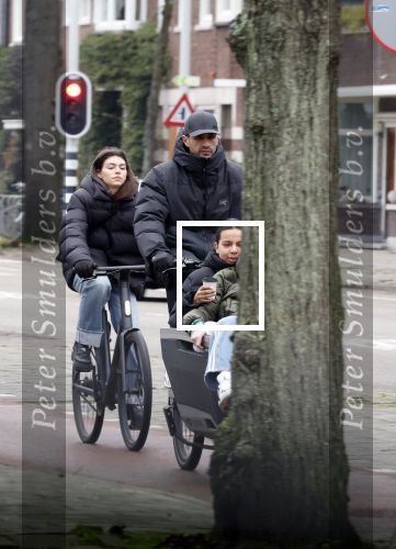 Amsterdam 9 januari 2024
Badr hari en ... in bakfiets in Amsterdam zuid.