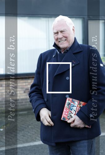 Hoek van Holland 2 januari 2025
De top 40 reikt prijzen uit aan ded Nederlandse Arteisten die in 1 jaar het langste op nummer 1 hebben gestaan .
Onder andere aanwezig Piet Veerman Erik de Zwart Corry Konings George Baker Jacques Herb Ben Cramer ea
Het geestje was in het Art Museum. Cesar Zuiderwijk