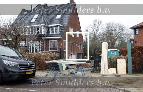 Amstelveen 2 januari 2025
Het nieuwe huis van Johnny Heitinga aan de Amstel wordt grondig verbouwd.