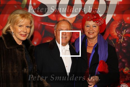 Amsterdam 2 december 2013
Premiere Soof in het nieuwe de la mar theater. 
Judith Bosch met Joop Braakhekke