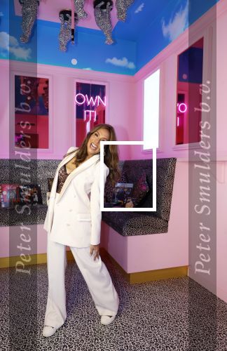 Amsterdam 6  januari 2025
Presentatie zangeressen die bij Patty Brard op gaan treden tijdens haar 70e verjaardag in het ziggo dome .Aanwezig in the all out oa Jetty Wheels Carolien de Windt Marga Bult Esther Oosterbeek  Rowan Moore Laura Vlasblom Anita Heilker .