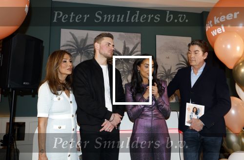 Amsterdam 8 januari 2025
Boekpresentatie Dyantha Brooks in het College Hotel . Patty Brard Bart Ettekoven en Dyantrha Brooks