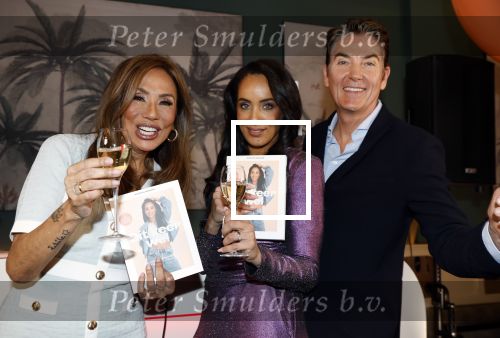 Amsterdam 8 januari 2025
Boekpresentatie Dyantha Brooks in het College Hotel . Patty Brard Bart Ettekoven en Dyantrha Brooks