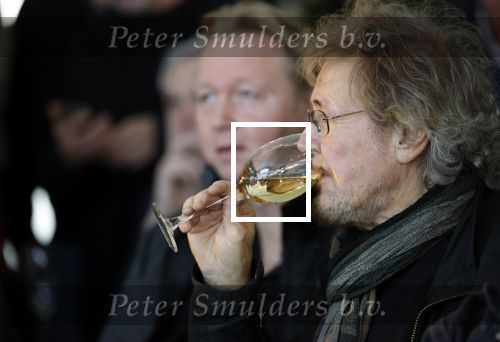 Hoek van Holland 2 januari 2025
De top 40 reikt prijzen uit aan ded Nederlandse Arteisten die in 1 jaar het langste op nummer 1 hebben gestaan .
Onder andere aanwezig Piet Veerman Erik de Zwart Corry Konings George Baker Jacques Herb Ben Cramer ea
Het geestje was in het Art Museum.
