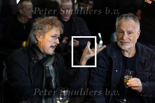 Hoek van Holland 2 januari 2025
De top 40 reikt prijzen uit aan ded Nederlandse Arteisten die in 1 jaar het langste op nummer 1 hebben gestaan .
Onder andere aanwezig Piet Veerman Erik de Zwart Corry Konings George Baker Jacques Herb Ben Cramer ea
Het geestje was in het Art Museum.