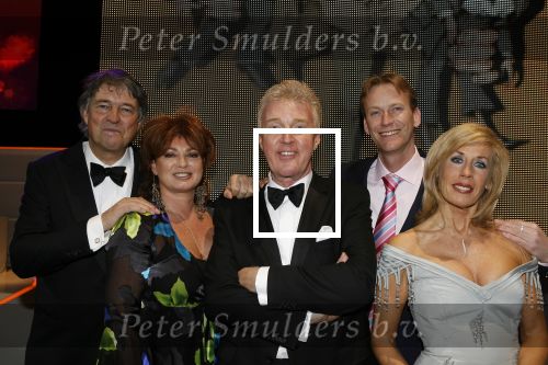 Amsterdam 11 februari 2006
Premiere Andre v Duin in Rai .
Andre v Duin met vriend en Joke Bruijs en Ron Brandsteder met Yvonne
Peter Smulders bv