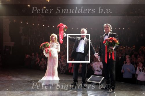 Amsterdam 26 november 2004
Premiere Andre v Duin in Carre
Andre v Duin Joke Bruys Ron Brandsteder  
Peter Smulders bv